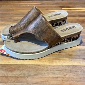 Muk Luks Leopard wedge slide